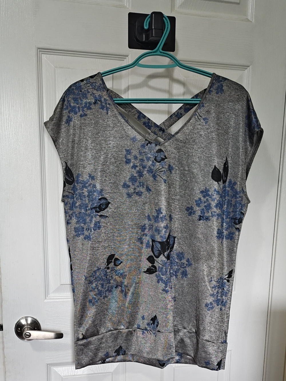 Ricki's Gray Short Sleeve Tee with Blue Floral Print V-Neck
